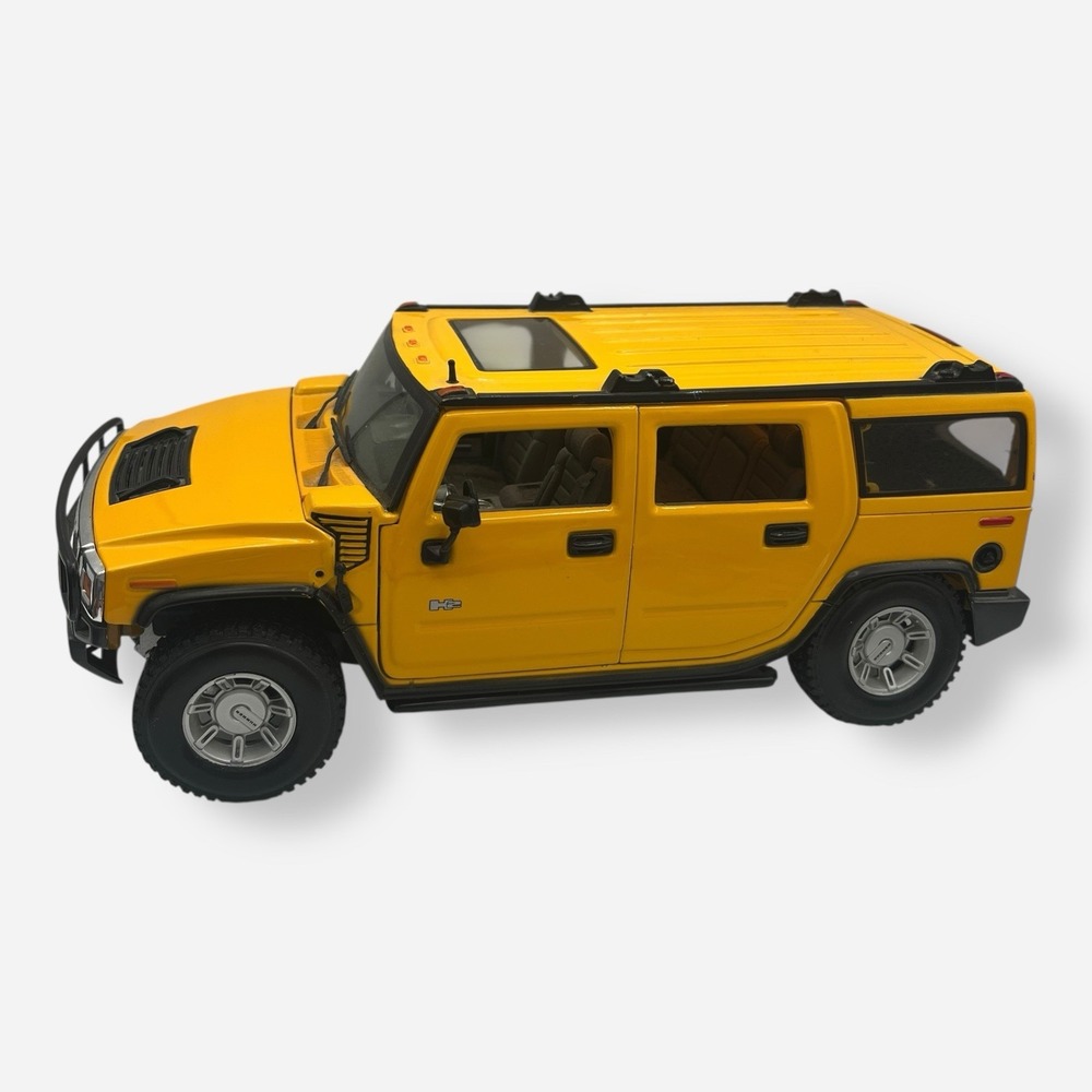 Maisto HUMMER H2 Yellow‎ Diecast 1:18 Thailand